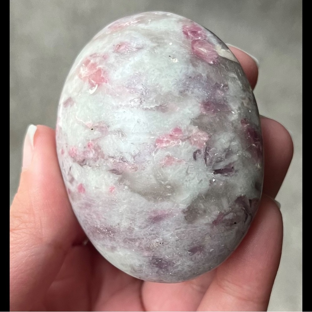 Rubellite Palm Stone - Picture 14 of 14